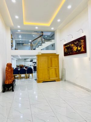 Bán nhà mặt tiền Thích Quảng Đức