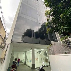 Bán tòa nhà Phú Nhuận